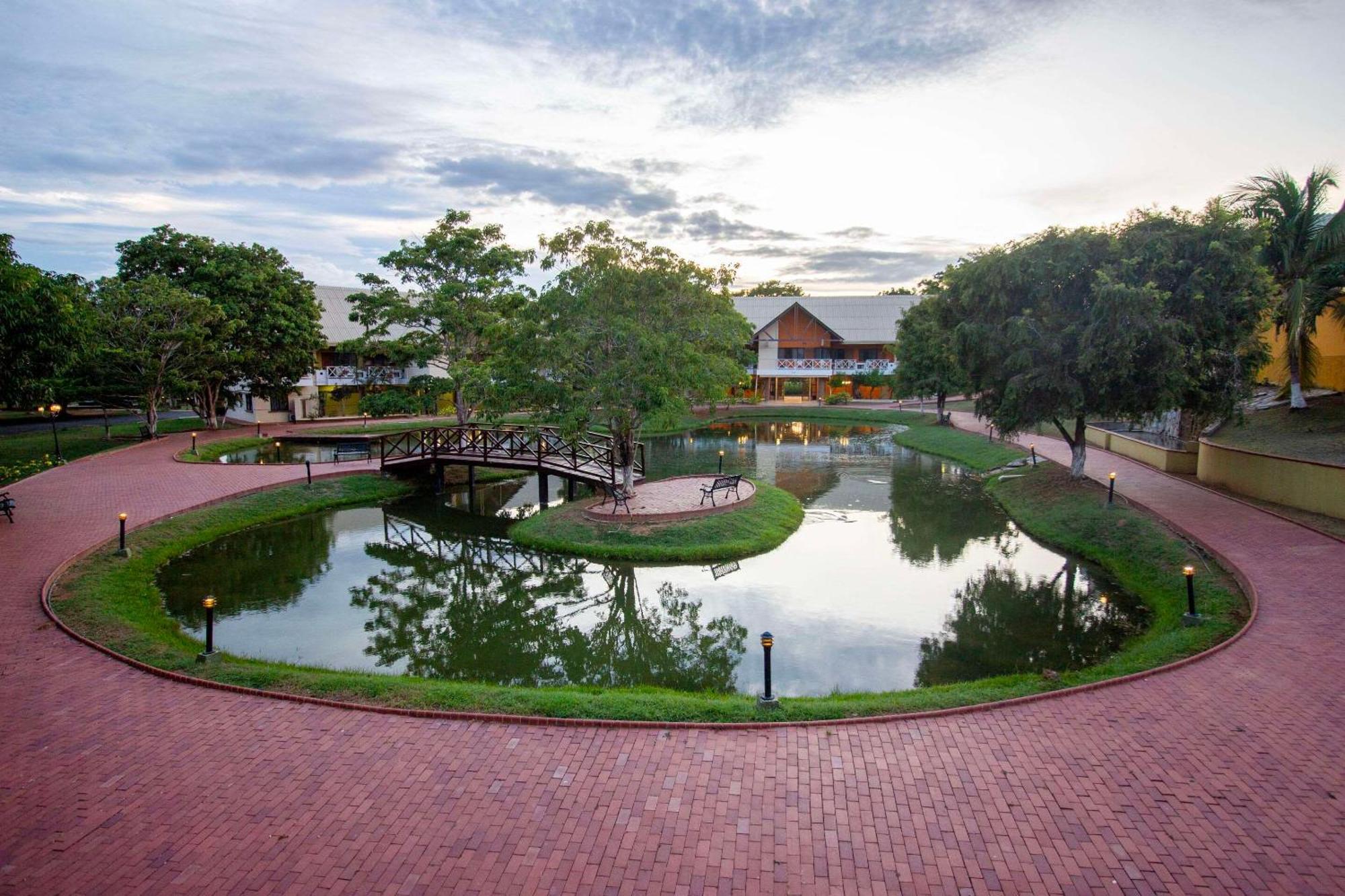 Hotel Faranda Guayacanes, A Member Of Radisson Individuals Chitré Kültér fotó